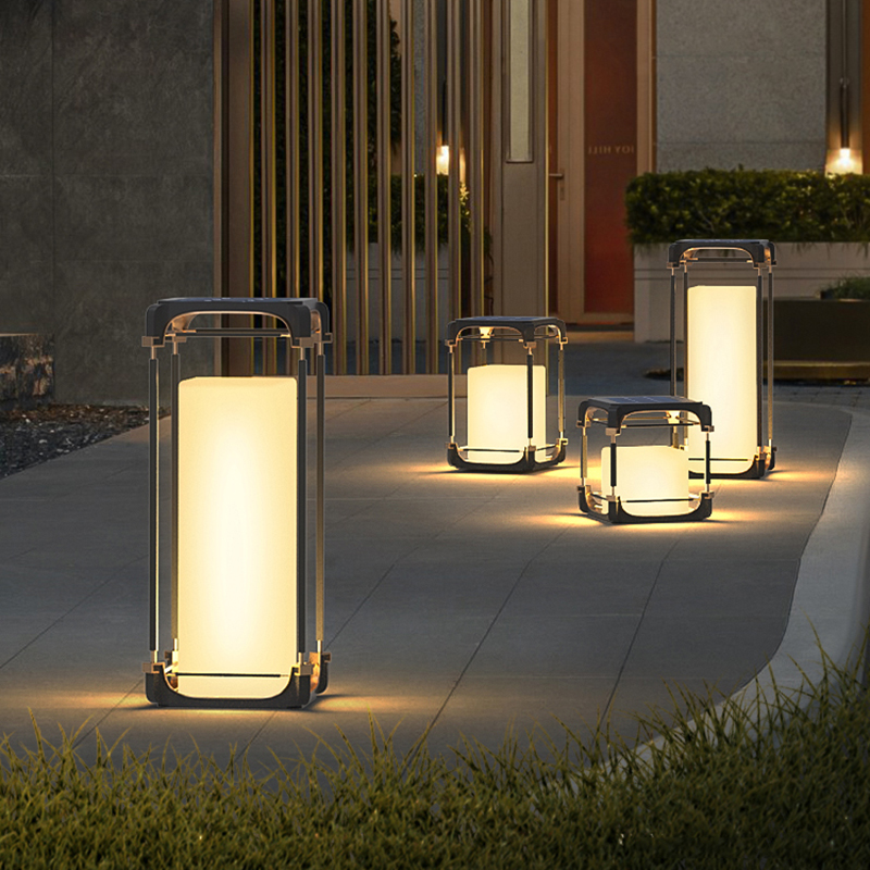Luminous Floor Lamp Courtyard  - Outdoor Lighting And Decor recension och pris